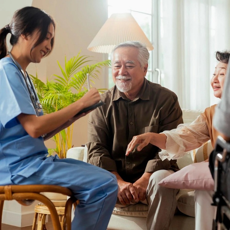 Tầm quan trọng và lợi ích của dịch vụ chăm sóc người già tại nhà